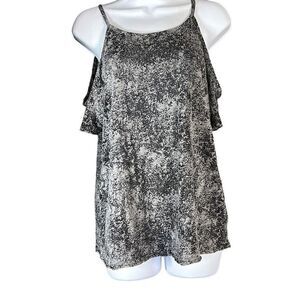 Rock & Republic Women's Cold Shoulder Top Shirt Crewneck Casual Gray Size Medium